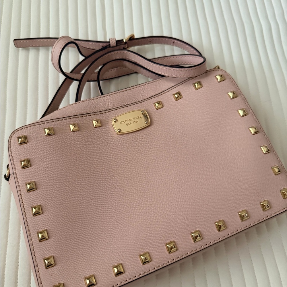 Michael Kors Sandrine Blush Crossbody Bag with Gold Accents - Picture 2 of 4